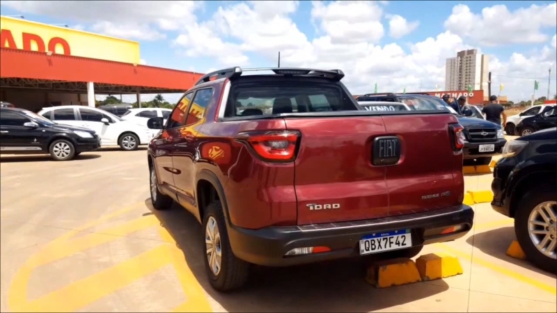 TORO FREEDOM 1.8 16V FLEX AUT.