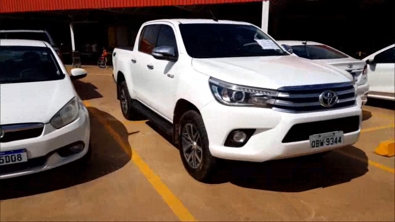 HILUX CD SRX 4X4 2.8 TDI 16V DIESEL AUT.