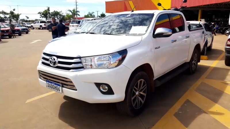 HILUX CD SR 4X4 2.8 TDI DIESEL AUT.