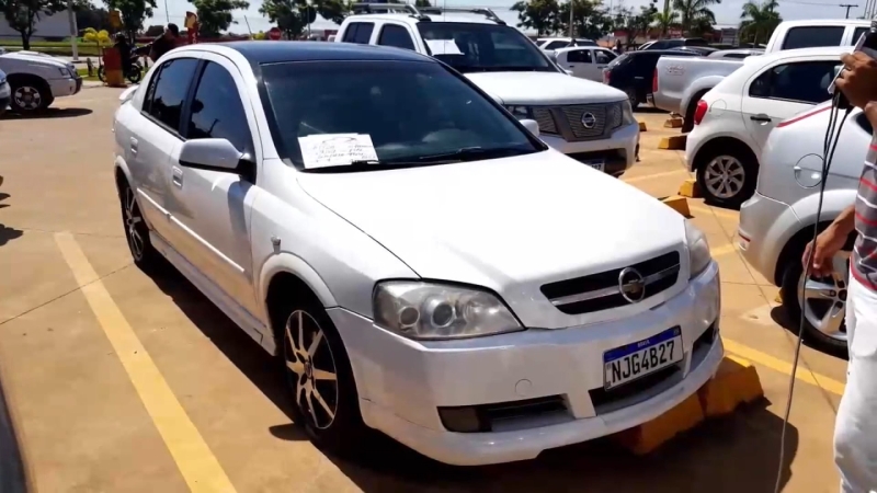 ASTRA ADVANT. 2.0 MPFI 8V FLEXP. 5P AUT.